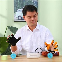 Găng tay trị liệu tay cho trẻ em