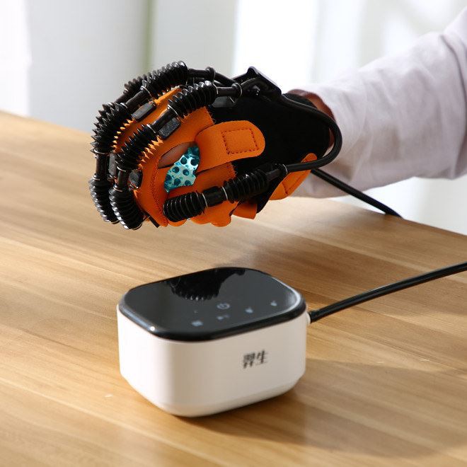 Găng tay robot thân thiện với người dùng dành cho người bị liệt tay